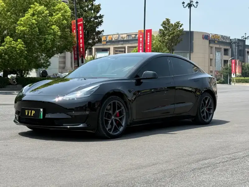 Tesla Model 3, 2026
