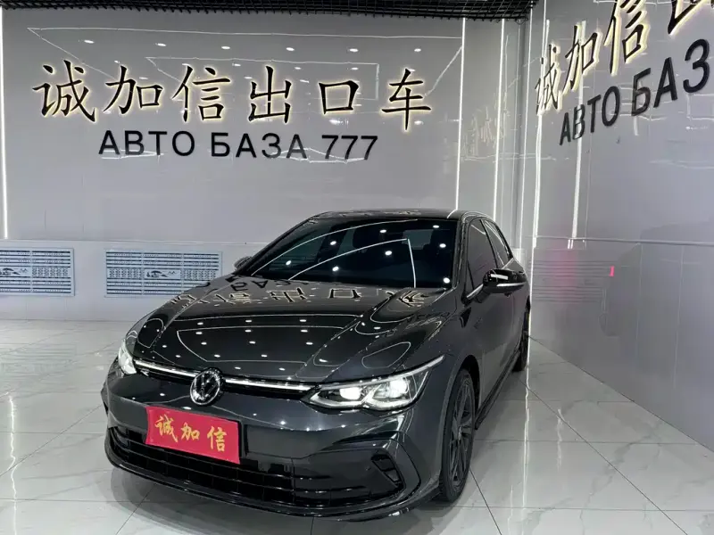 Volkswagen Golf, 2023