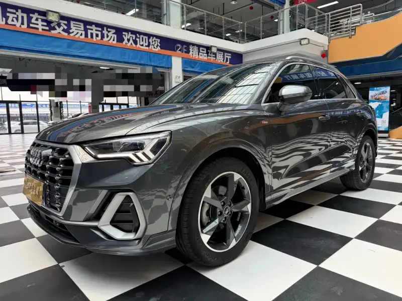 Audi Q3, 2022