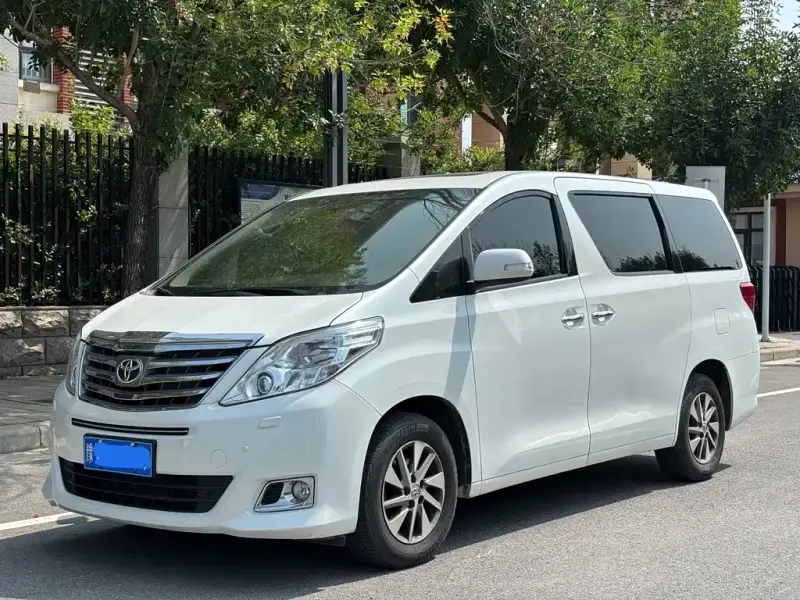 Toyota Alphard, 2014