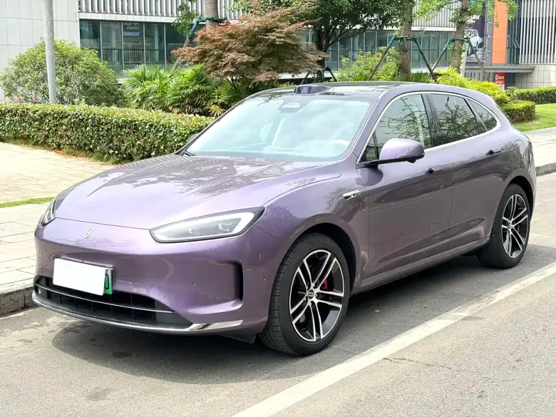 AITO M5, 2025