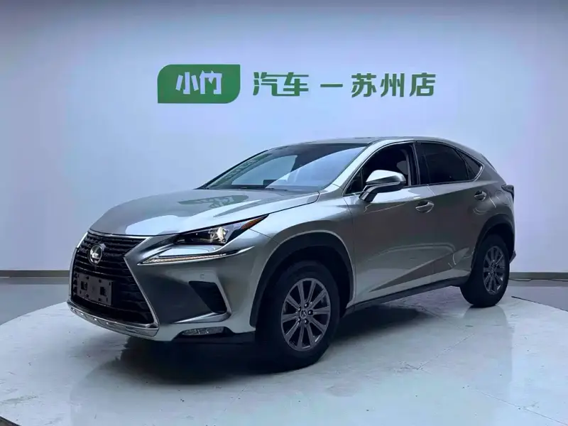 Lexus NX, 2020