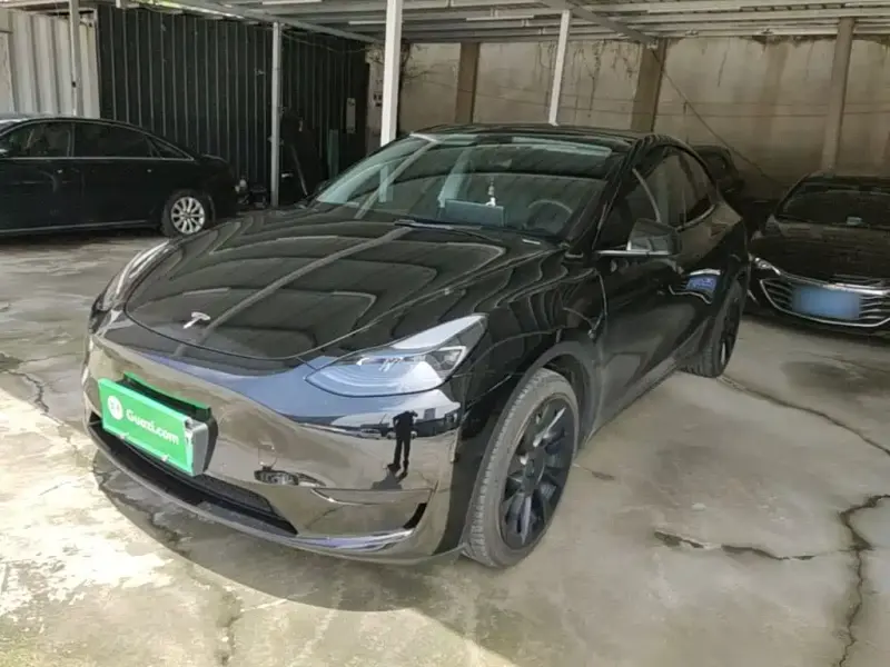 Tesla Model Y, 2023