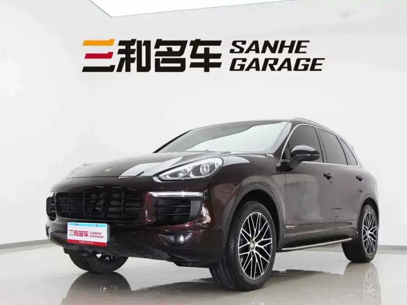 Porsche Cayenne, 2015