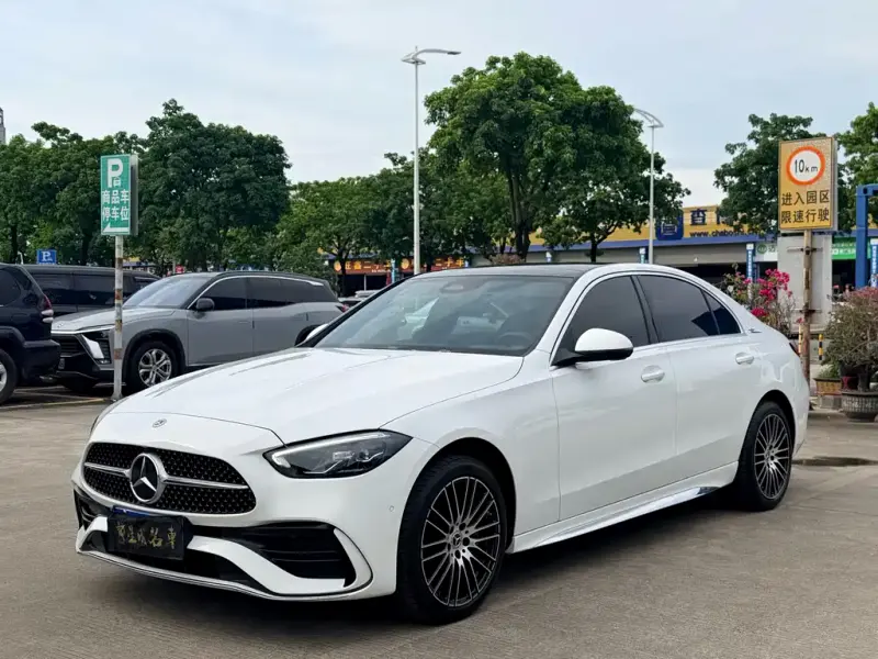 Mercedes-Benz C-Class, 2024