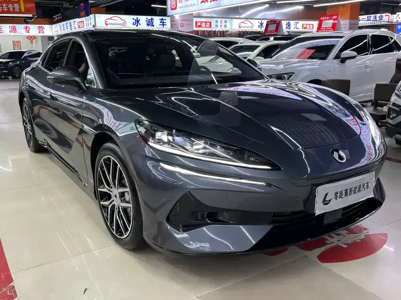 Denza Z9, 2025