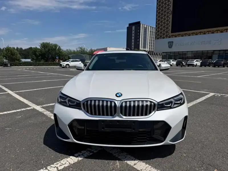 BMW 3 Series, 2023