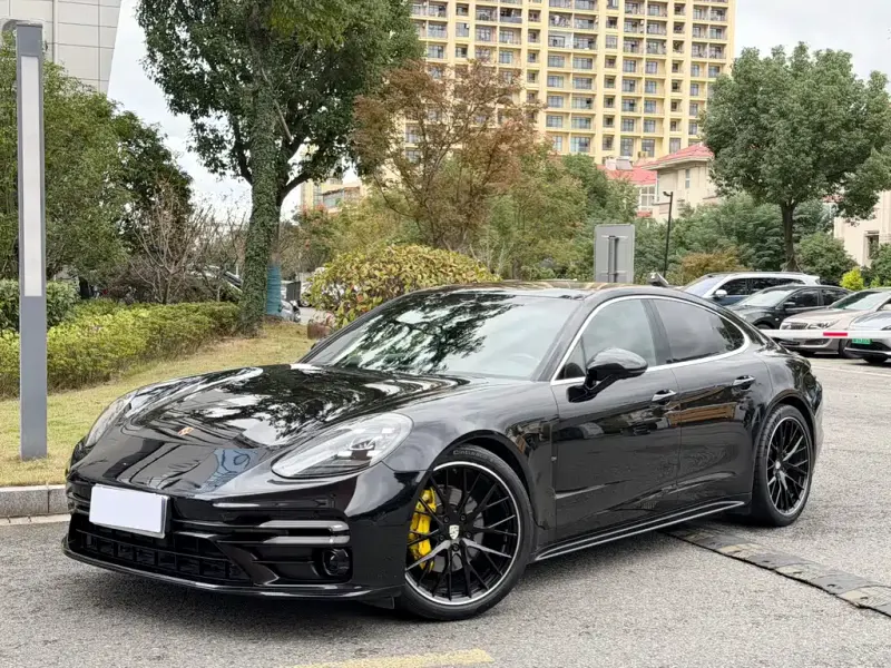 Porsche Panamera, 2019