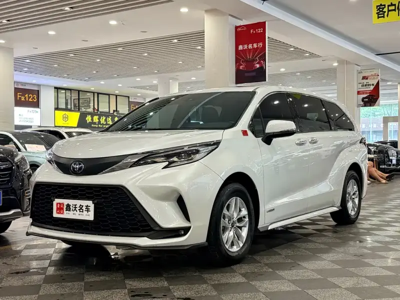 Toyota Granvia, 2024