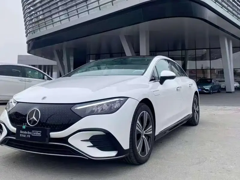 Mercedes-Benz EQE, 2025