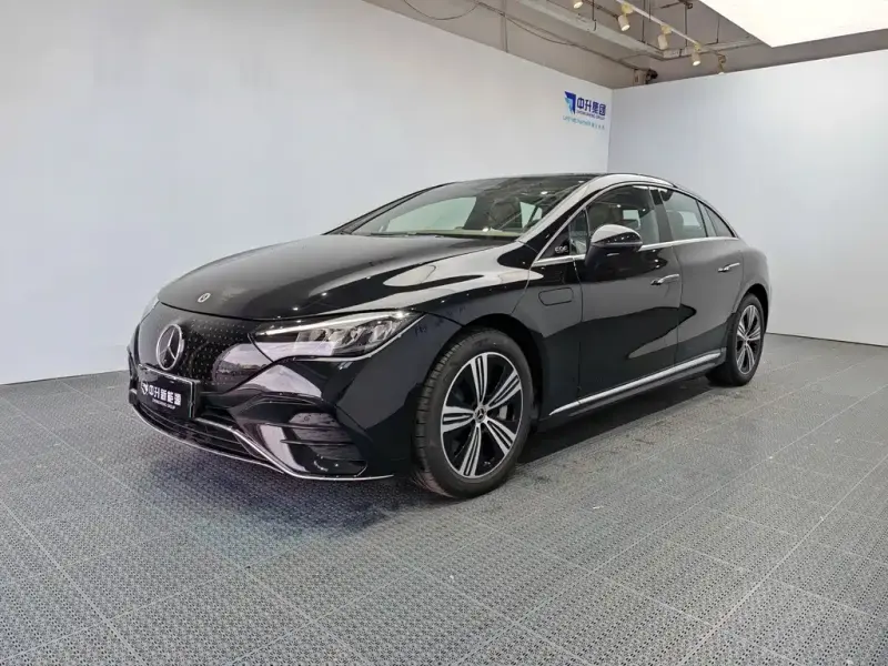 Mercedes-Benz EQE, 2025