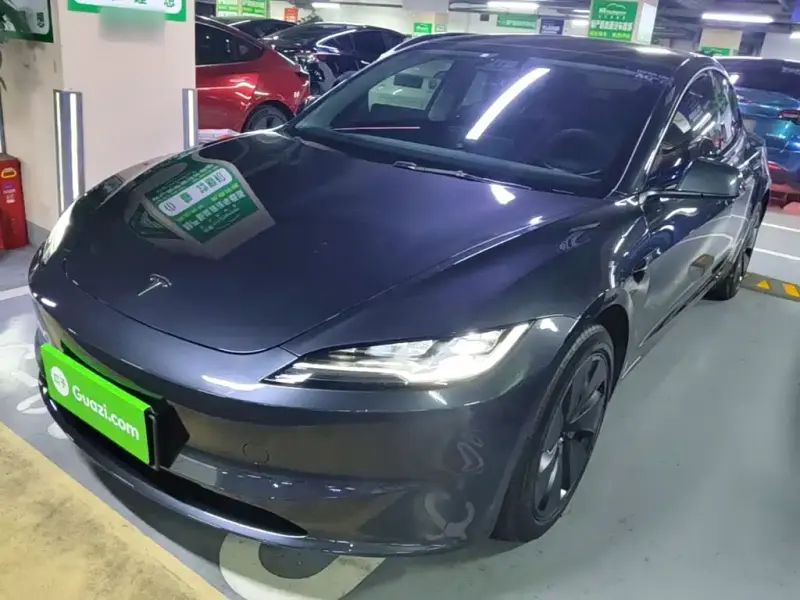 Tesla Model 3, 2025