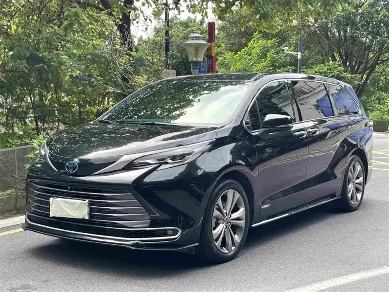 Toyota Sienna, 2023
