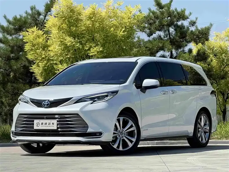 Toyota Sienna, 2024