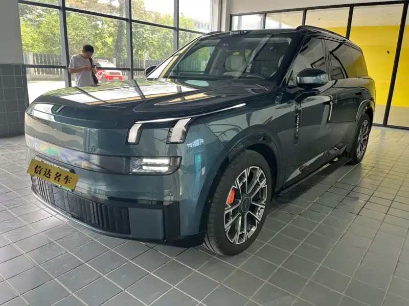 Lynk & Co 900, 2025