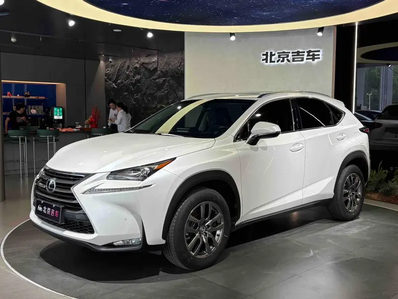 Lexus NX, 2015