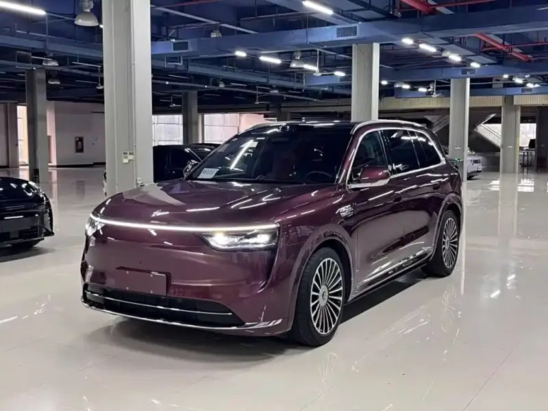 AITO M8, 2025