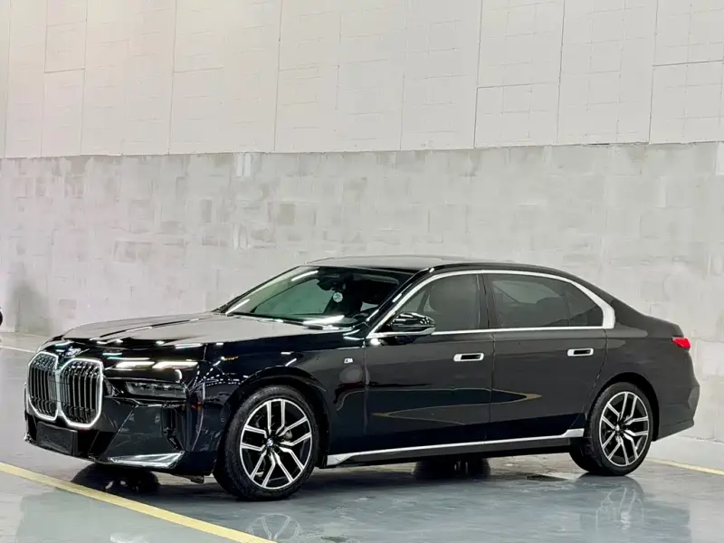 BMW 7 Series, 2023