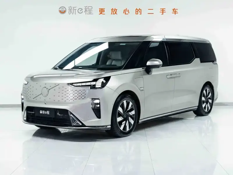 Volvo EM90, 2024