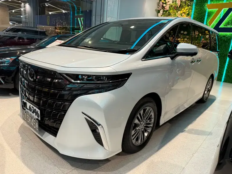 Toyota Alphard, 2025