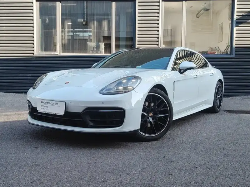 Porsche Panamera, 2023