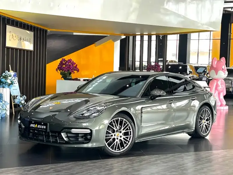 Porsche Panamera, 2022