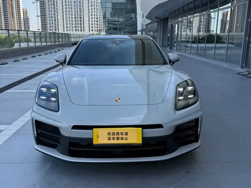 Porsche Panamera, 2024