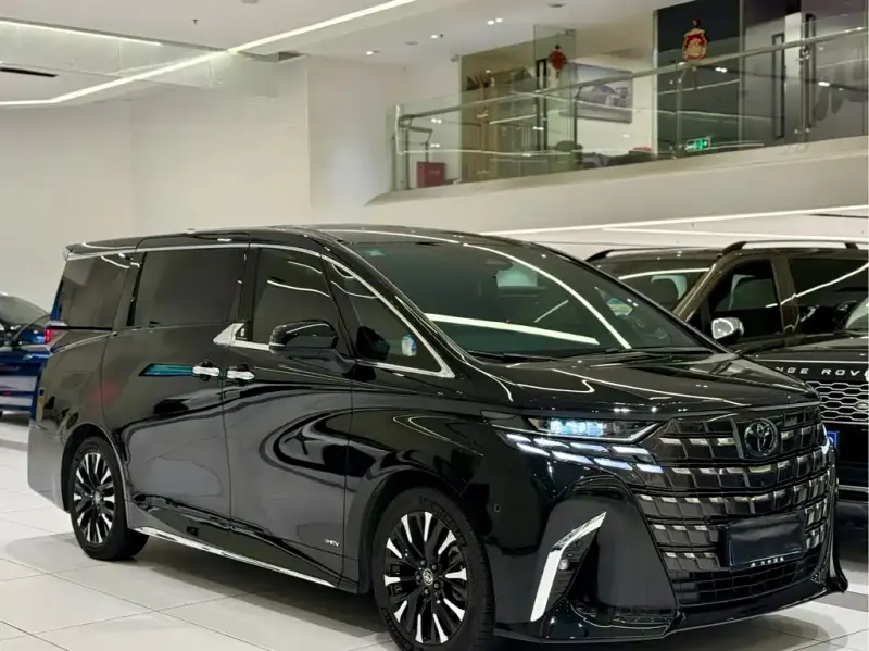 Toyota Alphard, 2025