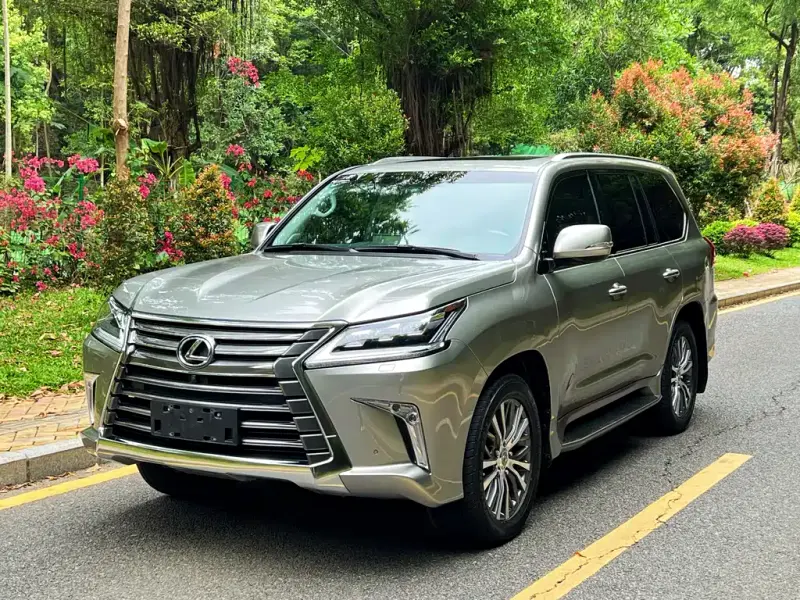 Lexus LX, 2017