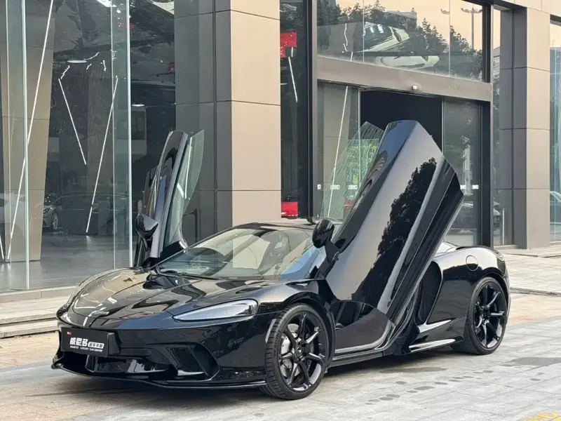 McLaren GT, 2023