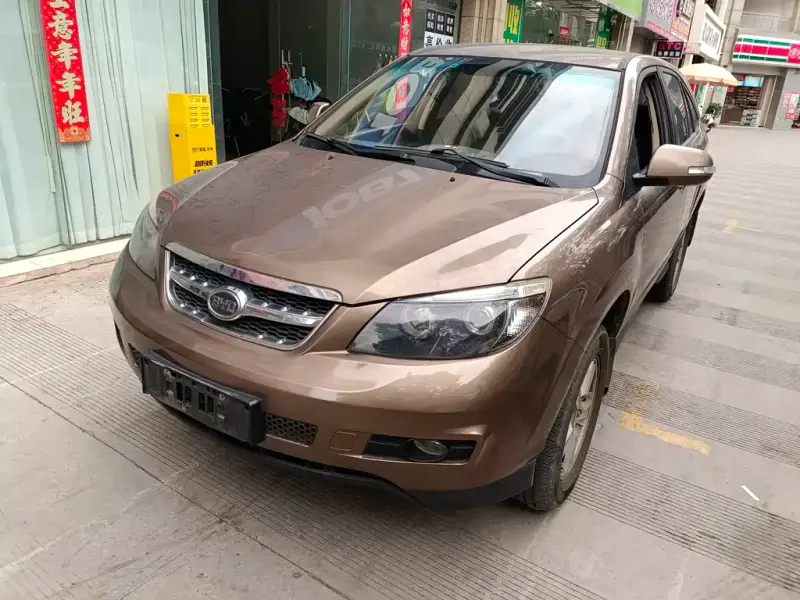 BYD S6, 2016