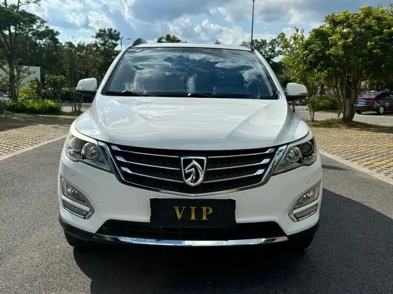Baojun 560, 2015