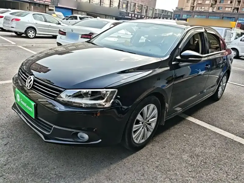 Volkswagen Sagitar, 2014