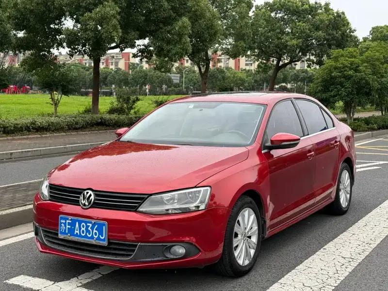 Volkswagen Sagitar, 2015