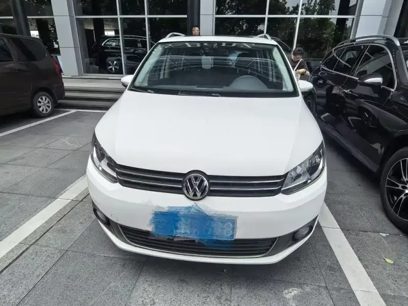 Volkswagen Touran, 2014