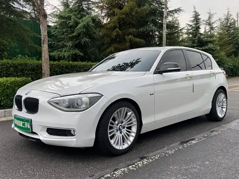BMW 1 Series (Import), 2012