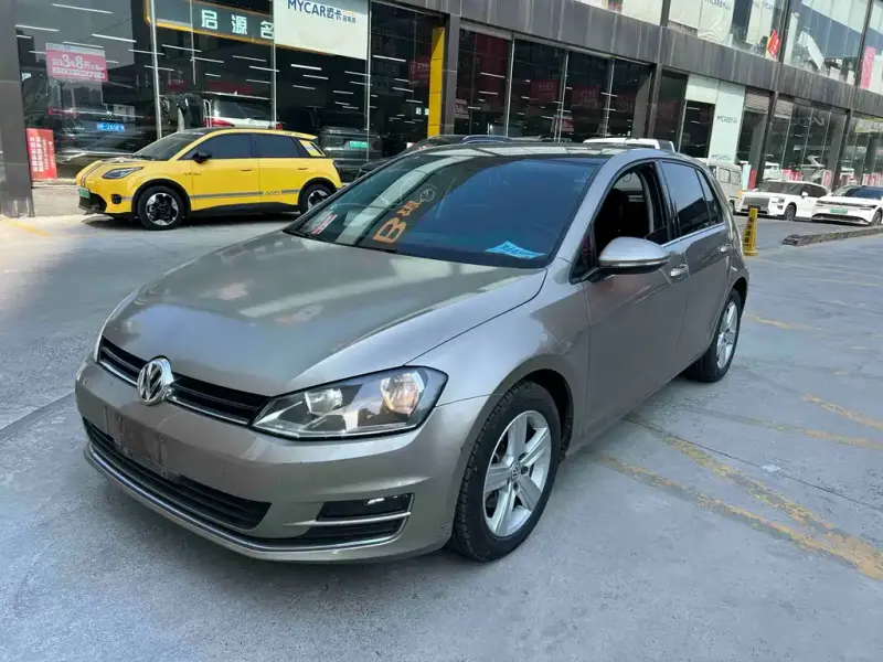 Volkswagen Golf, 2015