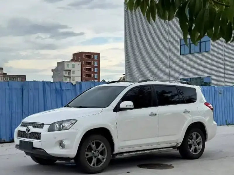 Toyota RAV4, 2013