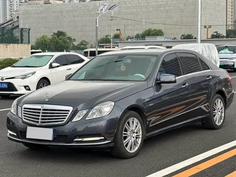 Mercedes-Benz E-Class (Import), 2010