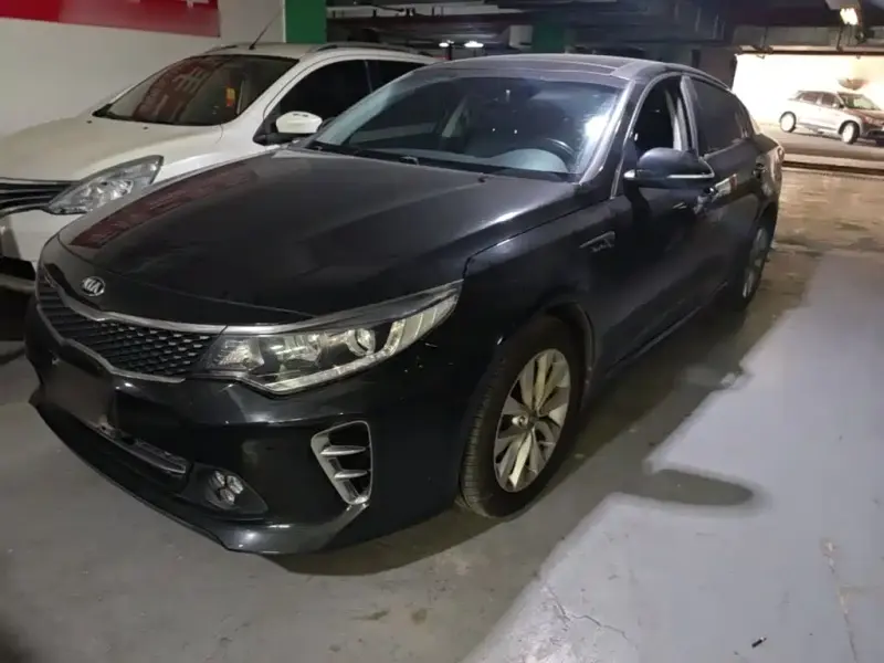Kia K5, 2016