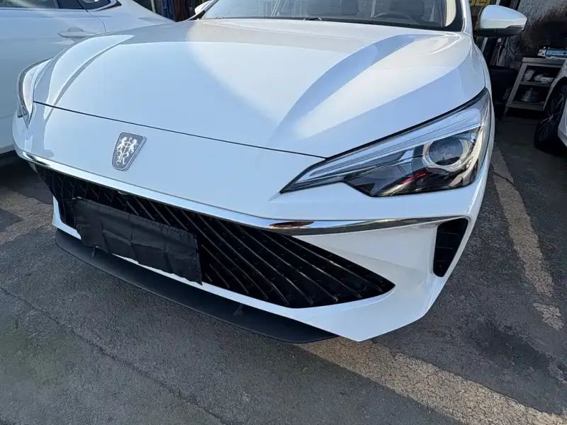 Roewe i5, 2025