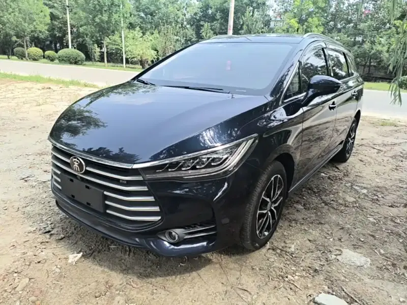BYD MAX, 2018