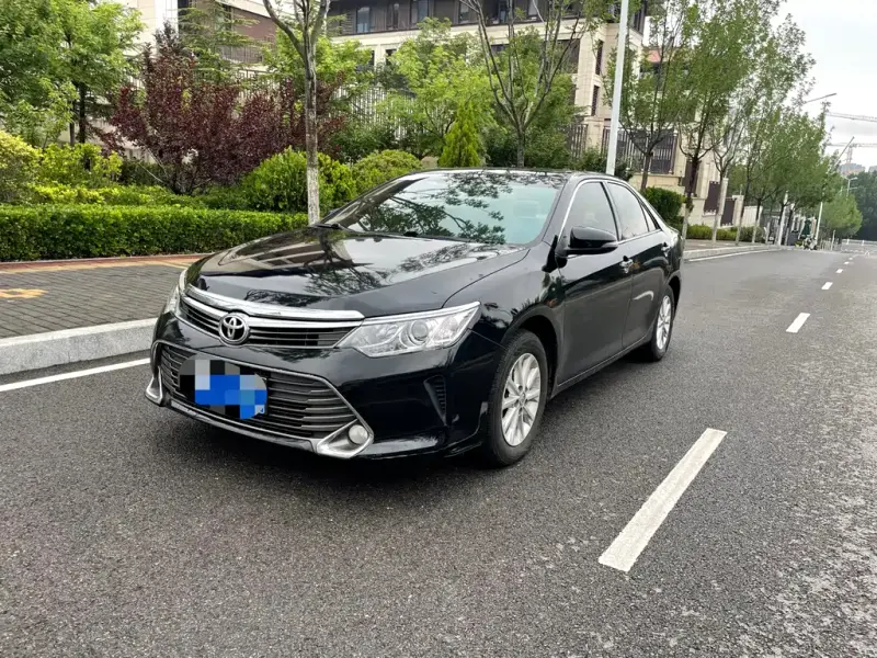 Toyota Camry, 2015