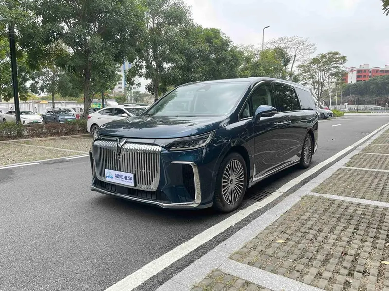 Voyah Dreamer PHEV, 2025