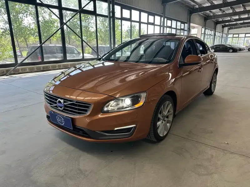 Volvo S60, 2014