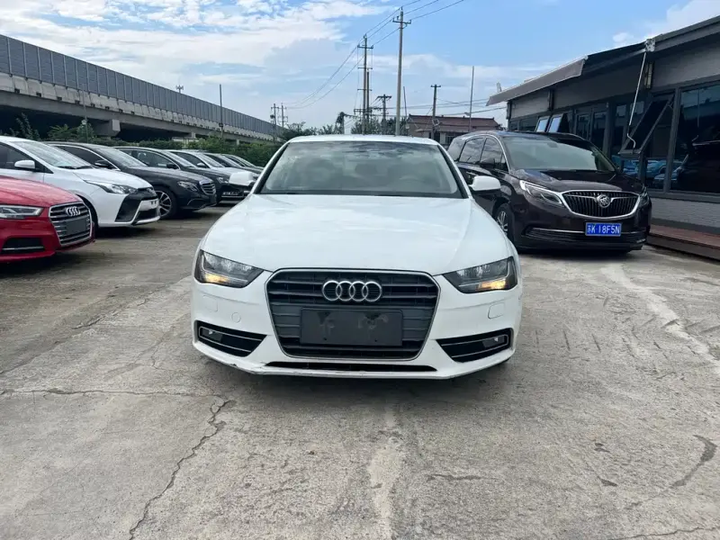 Audi A4L, 2014