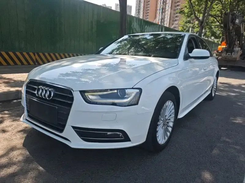 Audi A4L, 2014