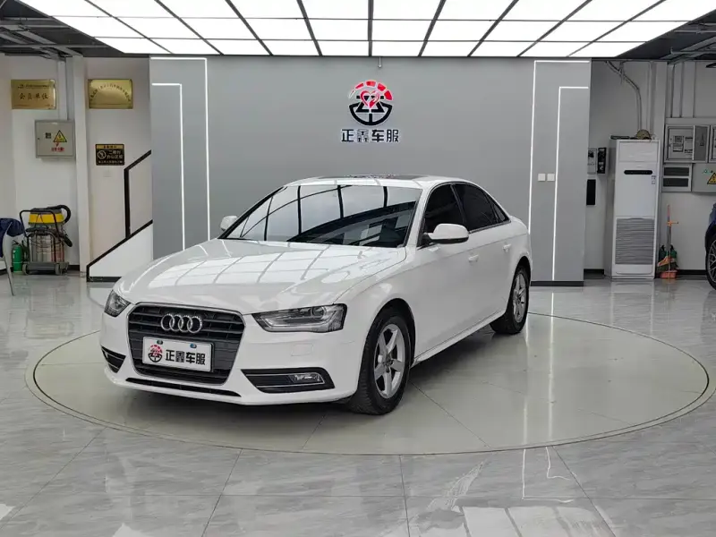 Audi A4L, 2013