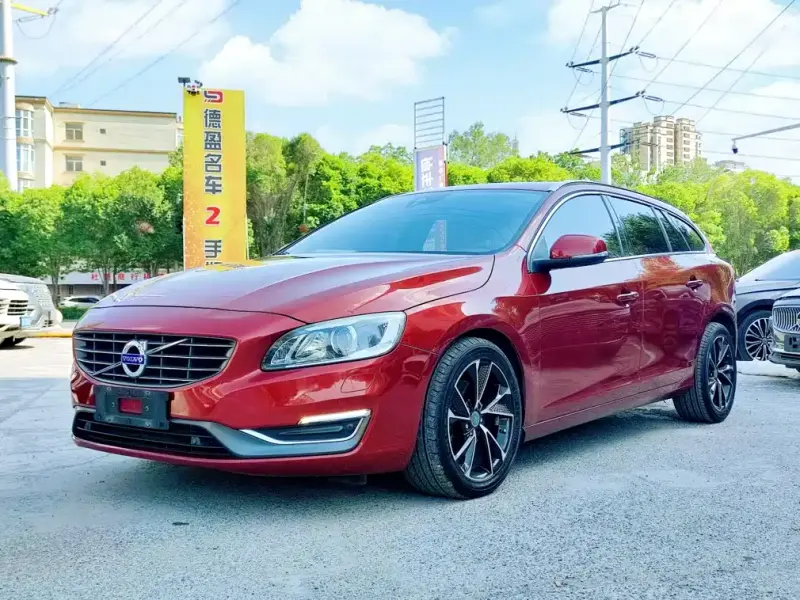 Volvo V60, 2015