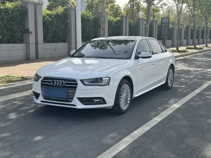 Audi A4L, 2015